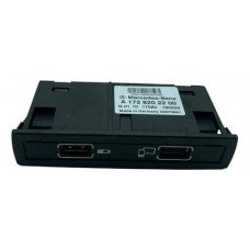 Entrada Usb Dupla Mercedes Benz Cla 180 2017 2018